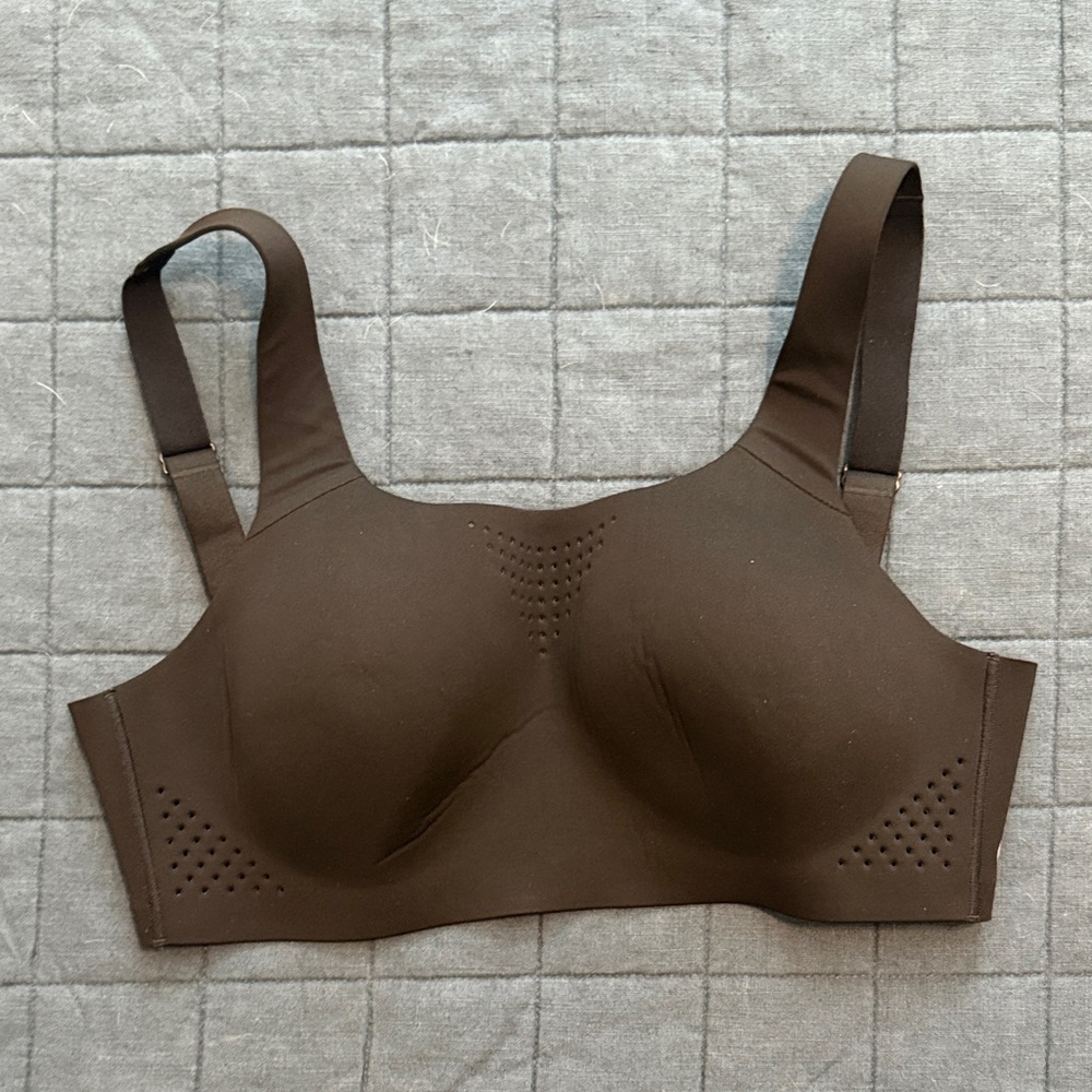 Seamless Black Bra
